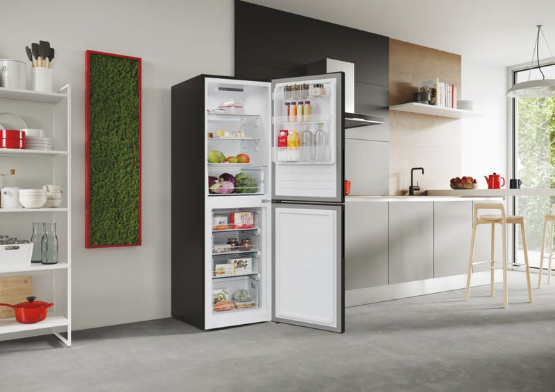 Hoover H-FRIDGE 300 Freestanding Fridge Freezer | HVT3CLECKIHB-1