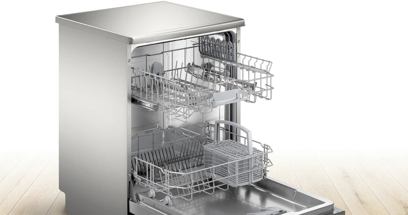 Bosch Serie 2 Stainless Steel Freestanding Dishwasher | SMS26AI08G